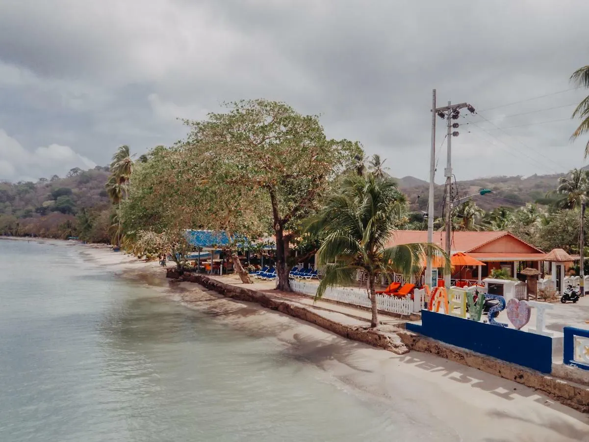 Cabanas Miss Mary Hotel Providencia Island